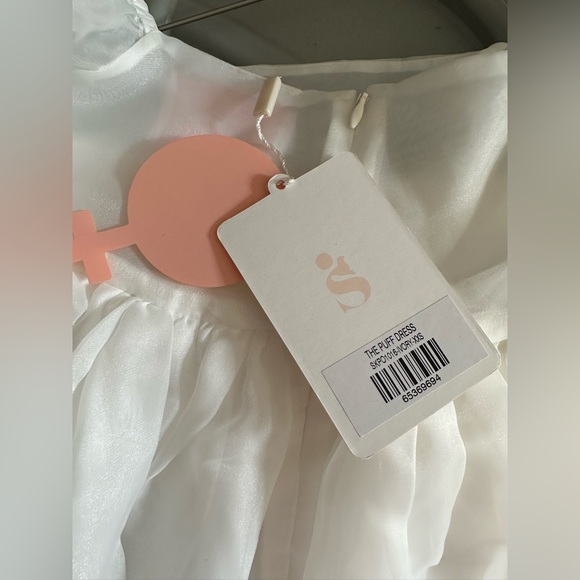 NWT Elina Mini Dress in Cream
SOLACE London š„OUT OF STOCK SIZEš„Popular Dress - Picture 7 of 8